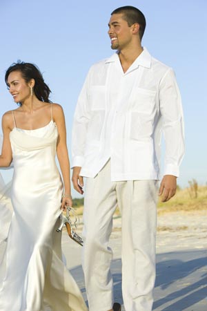 what do guests wear to beach wedding wedding Guaya1