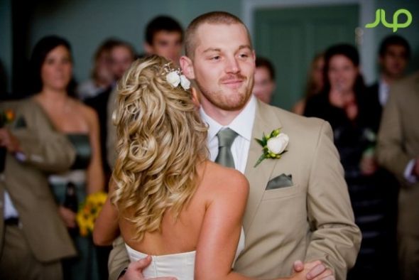 How are you going to wear your hair? : wedding hair Hair006