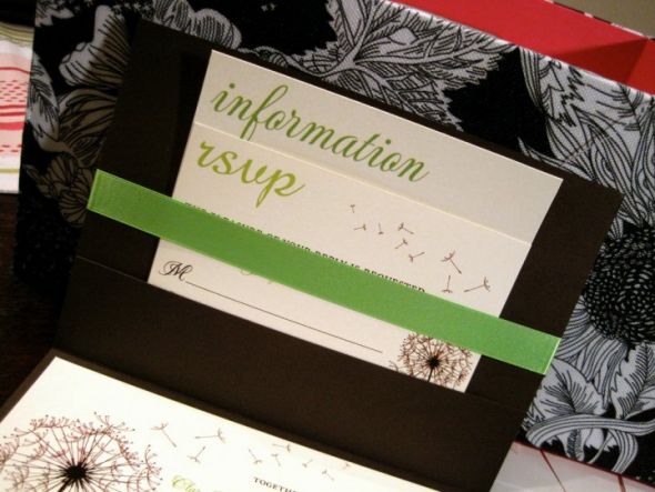 Can I see your invitations bee's? :  wedding paper invitations stationary Invitation2