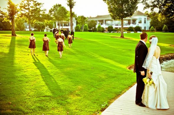 I want unique wedding pictures to replicate? :  wedding Walk
