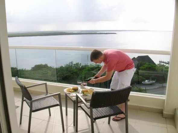 Honeymoon to Remember----PICS! :  wedding honeymoon mexico cancun sun palace summer wedding destination pics photos pictures 197737 2269732151085 1482031292 32562514 3544501 N