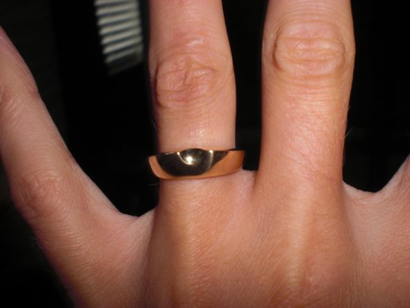 Bee's with curved wedding bands of any kind :  wedding curved band chevron band wedding bands Curved Gold Band