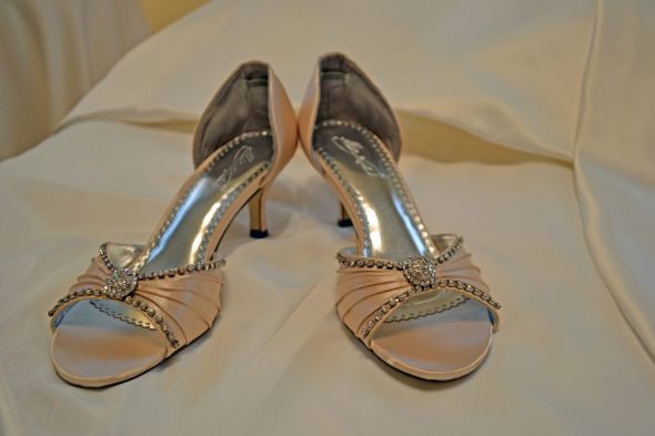 BEES, POST YOUR WEDDING SHOES :  wedding Shoes