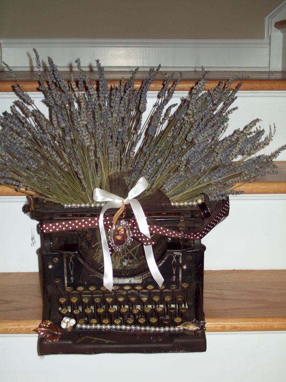 Vintage Typewriter Floral Arrangement :  wedding typewriter lavender brooches purple ceremony flowers 001 2