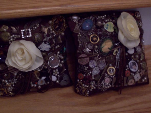 Vintage brooch encrusted ring bearer pillows : wedding ringbearer pillow brooch vintage brown ivory ceremony 040
