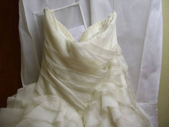 Vera Wang Diana Sample :  wedding vera wang diana ivory dress Vera Wang Diana Detail 2