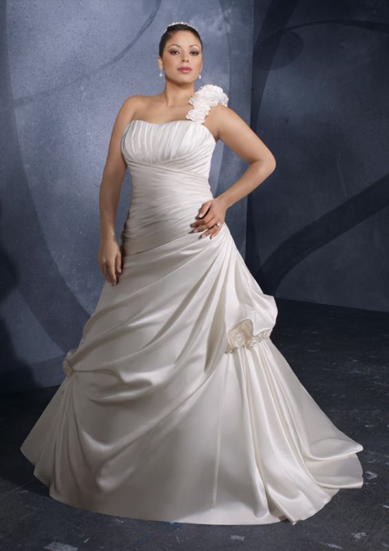 Post the first dress you ever tried, the runner up dress, and THE dress! : wedding dress d1170 essence of australia Morilee