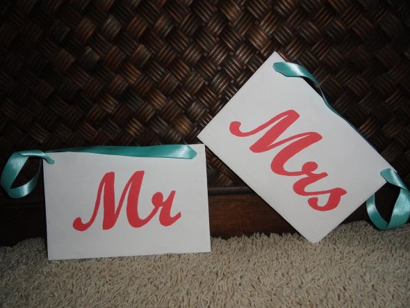 ***Mr. & Mrs. Wedding Signs*** :  wedding ceremony diy reception DSC00747
