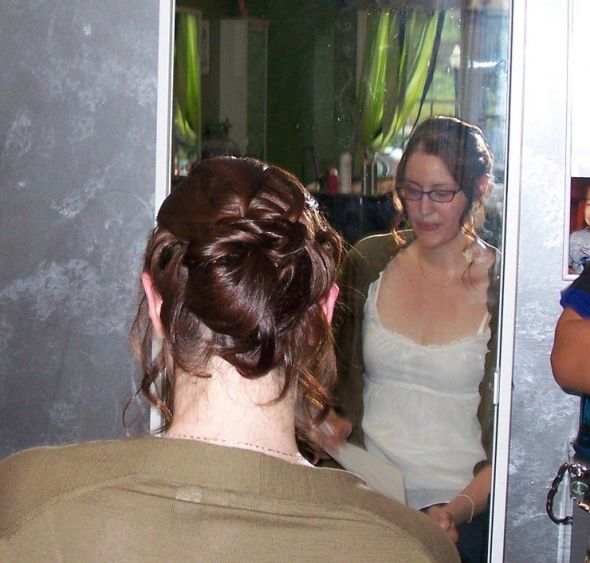 Wedding Hairstyle Appropriate For Brides With Thin Hair Bride