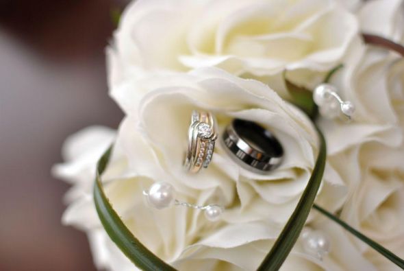 Do you like your FI's/DH's wedding band? :  wedding DSC 34952