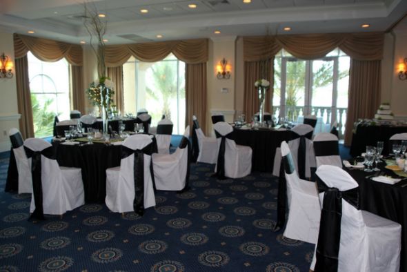 Linen choices :  wedding linens black white reception IMG 9713 2