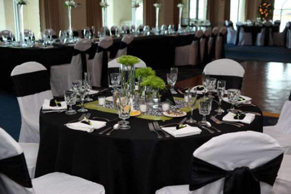 Linen choices :  wedding linens black white reception IMG 9716 2