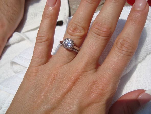 For all of you in between a halo and a solitaire...(long, sorry) :  wedding Ringhm5