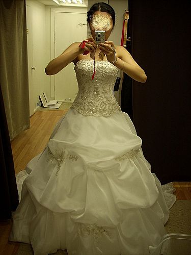 Will this necklace look stupid? :  wedding Ap 20110504124555475 