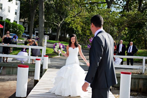 What were your favorite professional pictures from your big day? :  wedding best pics FIRST LOOK