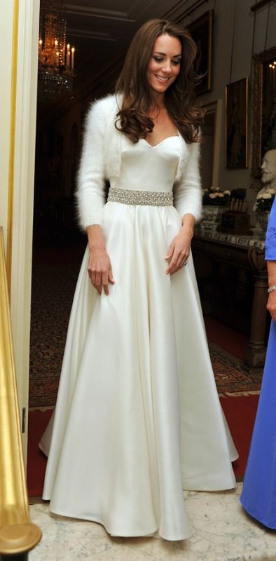 Kate's second dress & my Second Dress!! kinda looks alike! :  wedding royal wedding dress second dress kates dress trash the dress look a like one shoulder 1 alfred sung bridesmaid reception dress Kateseconddress2x