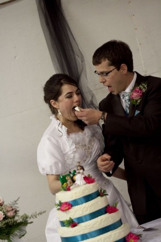 Married bees, did you smash cake in each others faces? : wedding IMG 8650