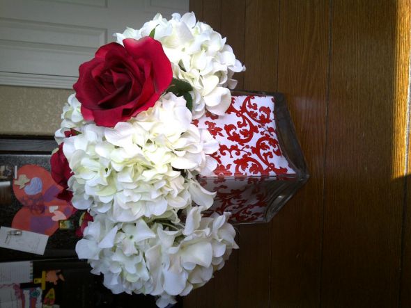 Short Table Centerpieces w fake flowers wedding roses red white 
