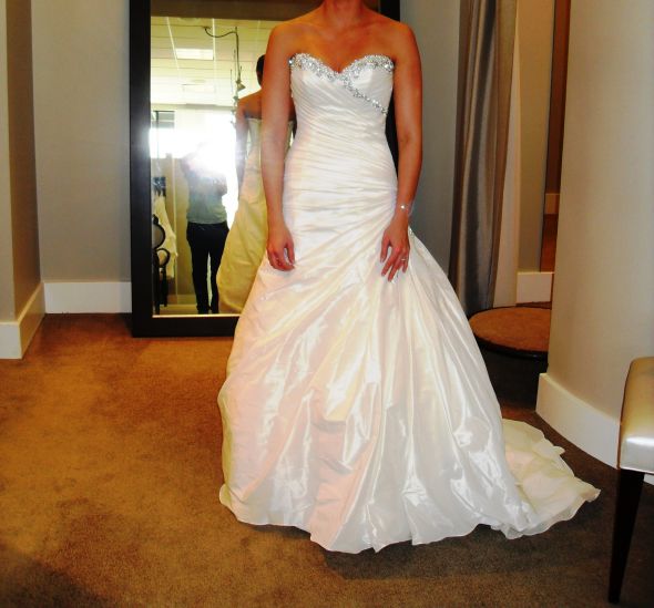 Any ladies alter their dresses to make it look different? :  wedding 1st Appt