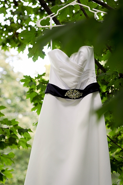 Wedding Dress - White, Size 4, Strapless, Sweetheart top, Simple, $200 obo :  wedding white wedding dress size 4 sweetheart ceremony reception 111