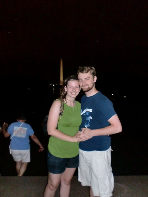 Let's see your pictures taken of you following your engagement! :  wedding LincolnMemorial