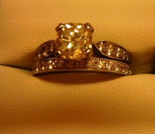 Show me your double claw prongs! :  wedding prongs double claw prongs double prongs rings WeddingRing3