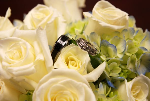 What does your GUY'S ring look like?? :  wedding FlowersRings