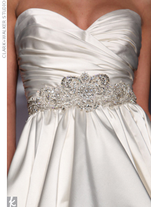 Purchasing a dress too early vs. possible discontinue :  wedding dress discontinue lazaro Spring 2011 Lazaro Detail