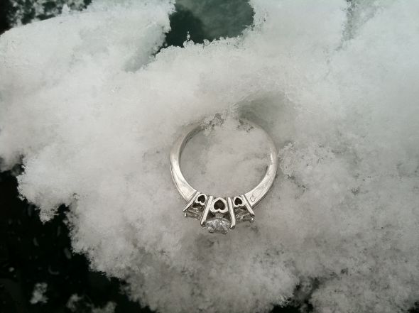 Post your heart shaped engagement rings :  wedding heart diamond moissanite sapphire emerald ring engagement fiance love white gold Stef 018