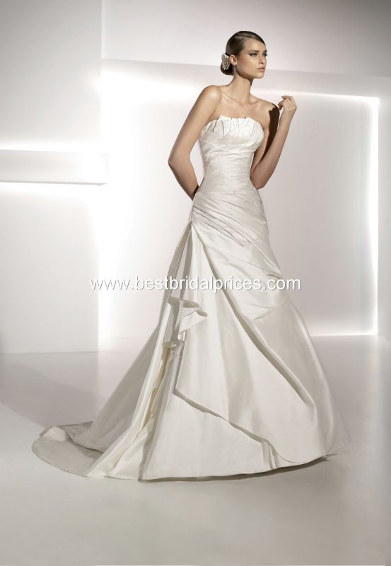 Did you know your dress style when you started searching? : wedding dress style natural waist Melisa