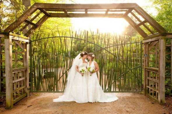 Any other bisexual bees out there? :  wedding bisexual Picture 2