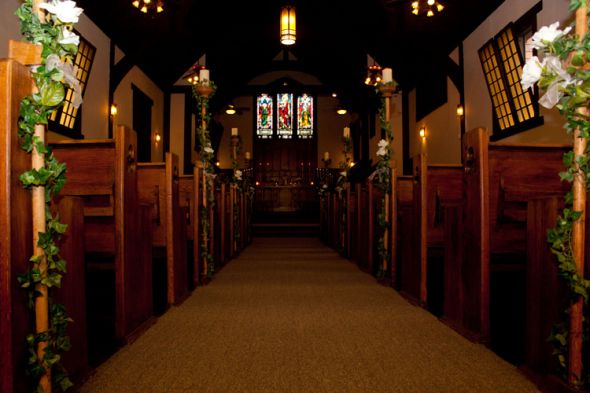 Are pew decorations really necessary? : wedding IMG 0391