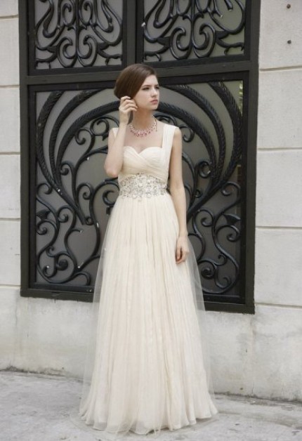 Let's play dress-up. If you were having a beach + backyard + vintagey wedding... : wedding Il 570xN.238569909
