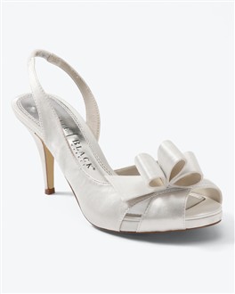 Shoe me. :  wedding shoes 570007306 190 Normal