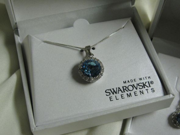 Searching for the right necklace... :  wedding necklace ivory blue davids bridal 1 horizon blue topaz pearls rosette hydrangea IMG 0443.JPG
