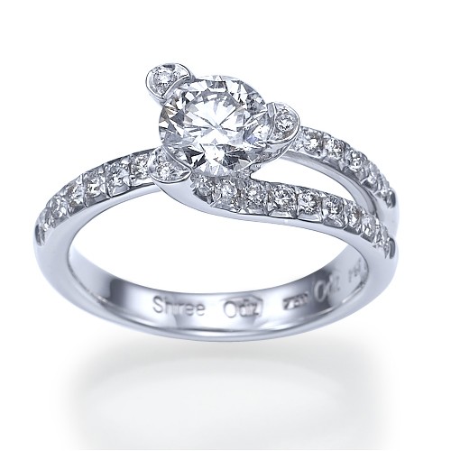 Should I get a twisty/uniqued shaped e-ring or not? (pics) :  wedding Twist Ring