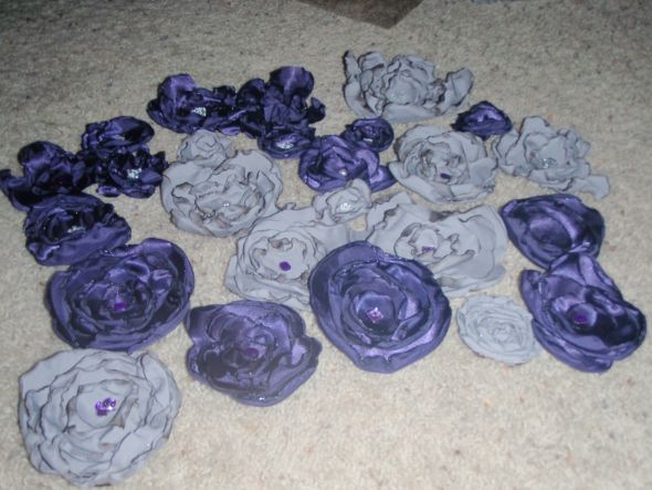 DIY fabric Flowers wedding fabric flowers purple gray silver beads diy 