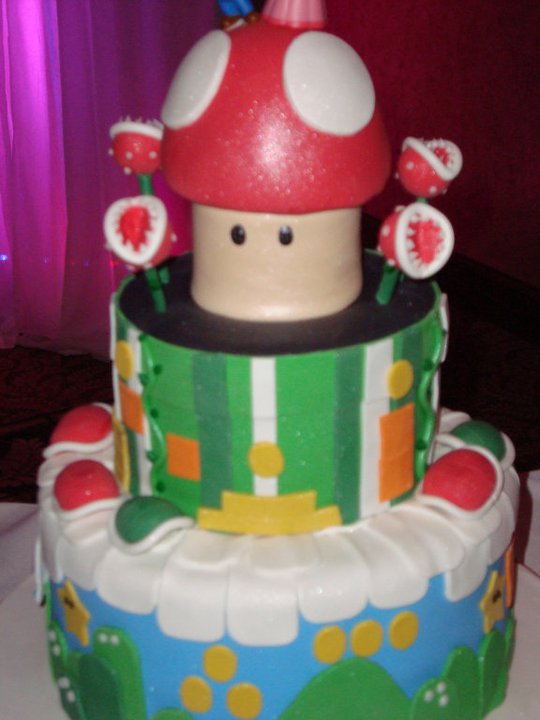 Show me your cake! : wedding purple fondant superhero tiered 28