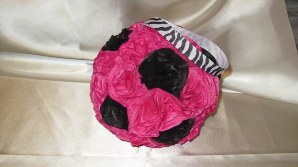 LOOKINGZEBRA BLACK AND WHITE DECOR AND HOT PINK ITEMS wedding IMG 0462