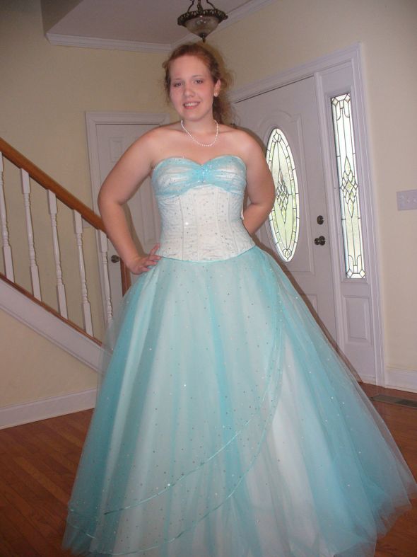 Anyone else pick a wedding dress similar to your prom dress? Post pics! : wedding prom dress wedding pics Picture 043