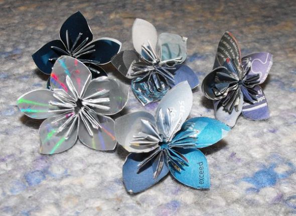 show off your completed DIY projects! :  wedding Paper Flowers 2