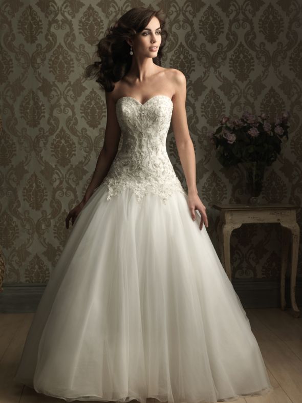 Drop Waist...What's your favorite?! : wedding pronovias drop waist rosa clara picture dress gown lace Allure8868