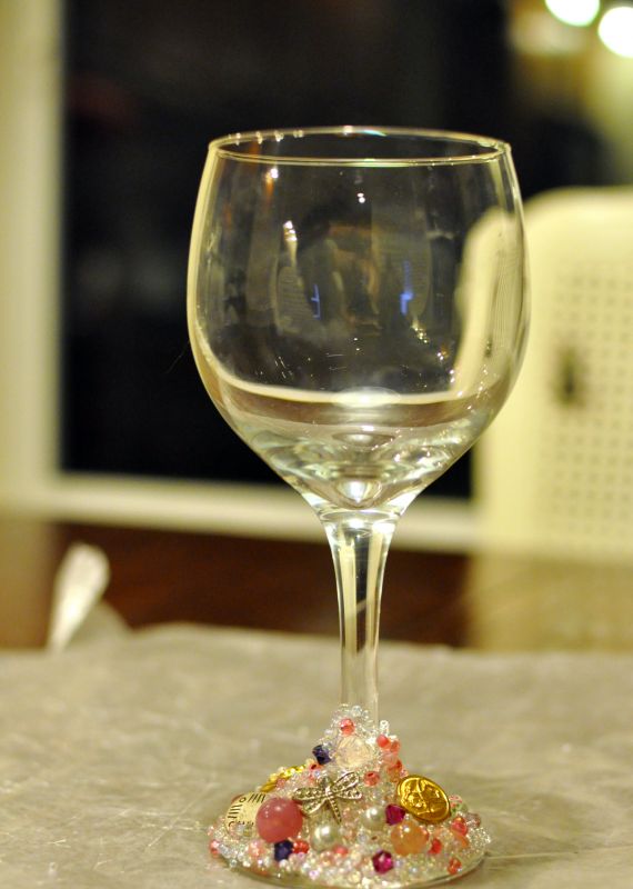 Quick fun DIY project that makes a great gift  encrusted wine glasses