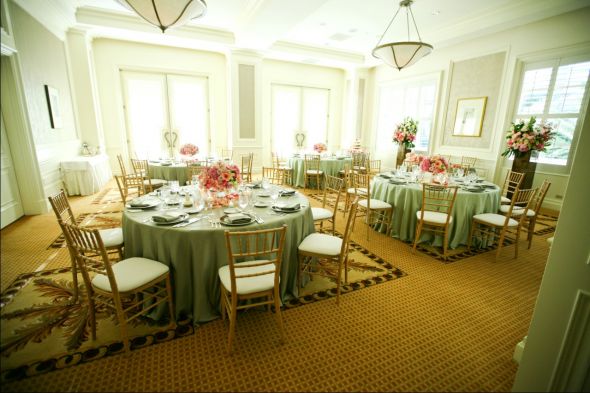 To chivari or not to chivari...that is the question : wedding MesquiteReceptionDay