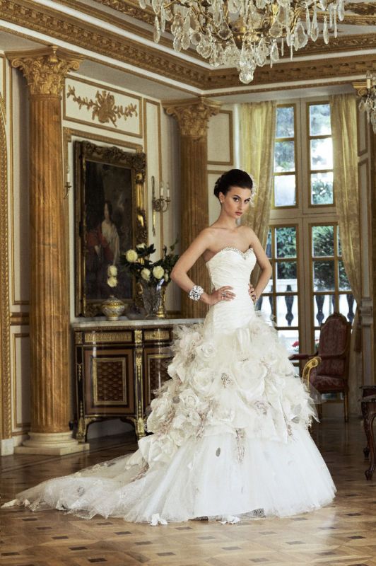 My mom let it slip that she *hates* my wedding dress : wedding Ianstuart