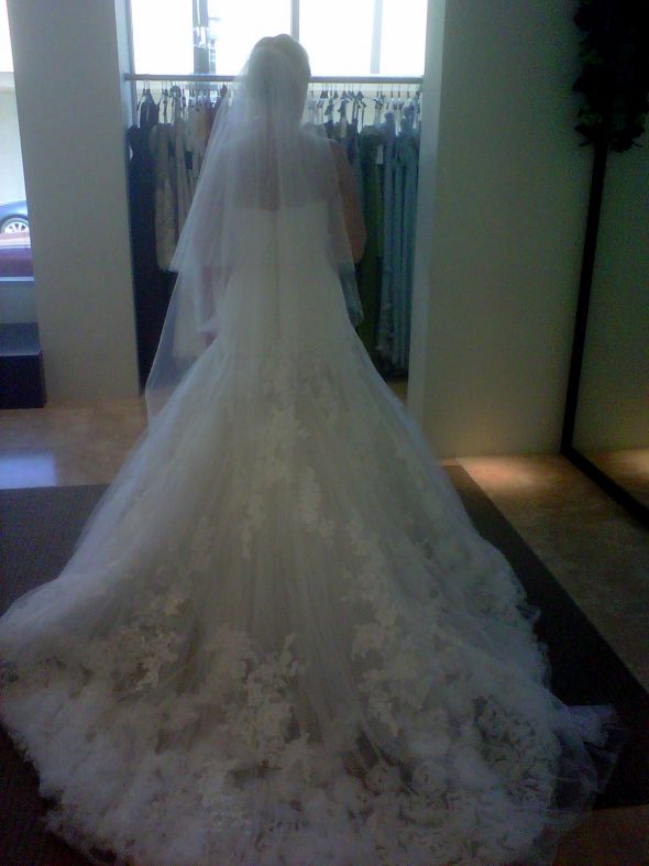 Would love to see your beautiful trains!!! :  wedding Lasoie3