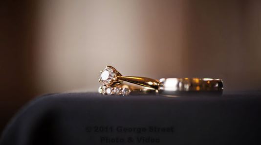 For all of you in between a halo and a solitaire...(long, sorry) :  wedding Ring Profile